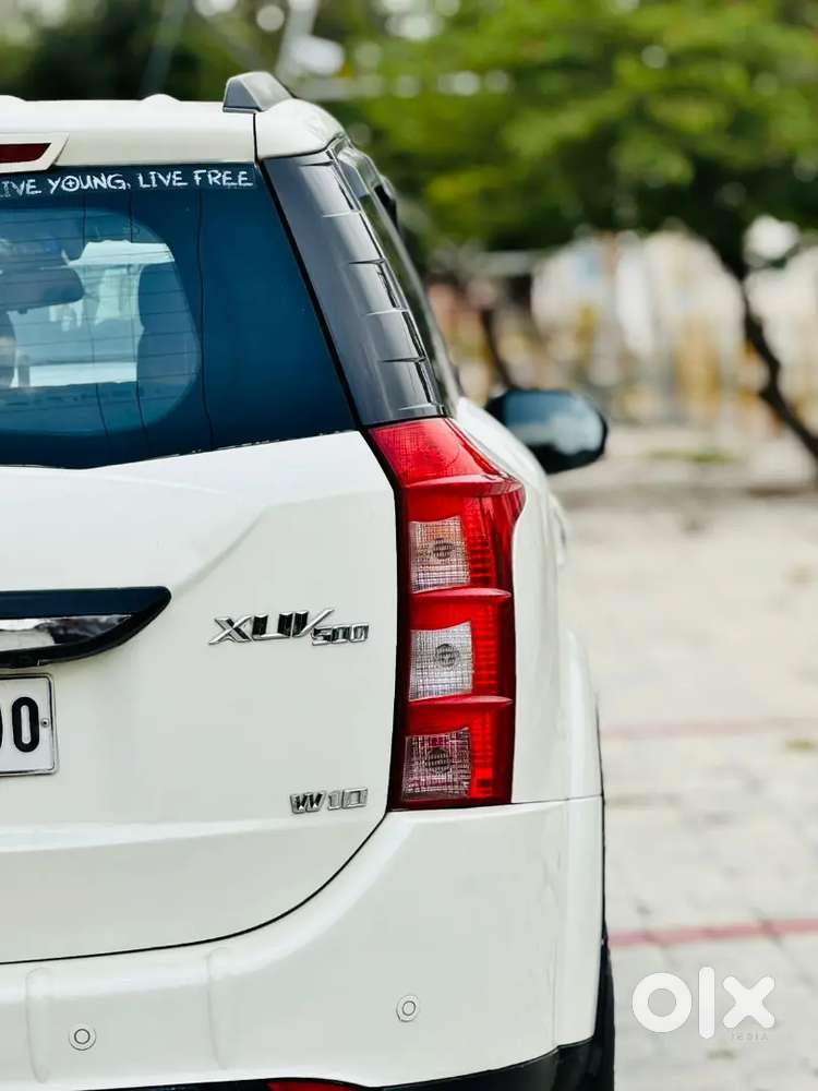 Mahindra Xuv500 2016 Diesel 95000 Km Driven