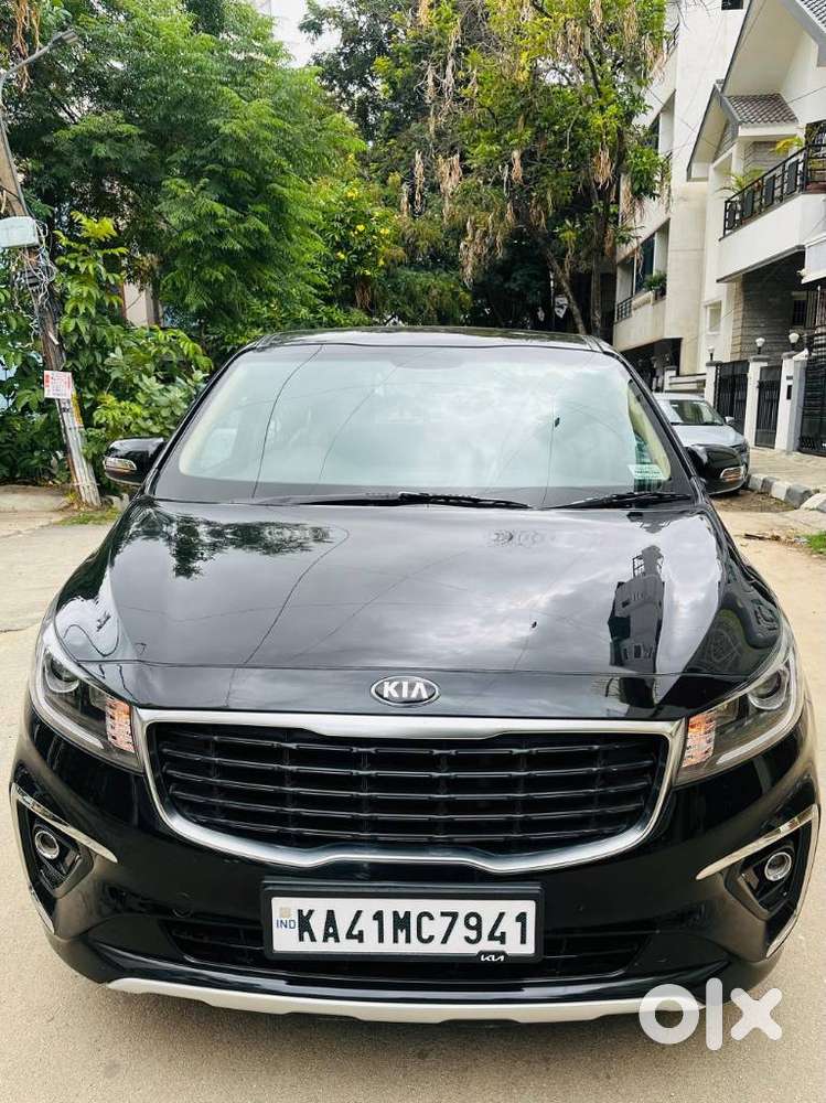 Kia Carnival Premium, 2020, Diesel