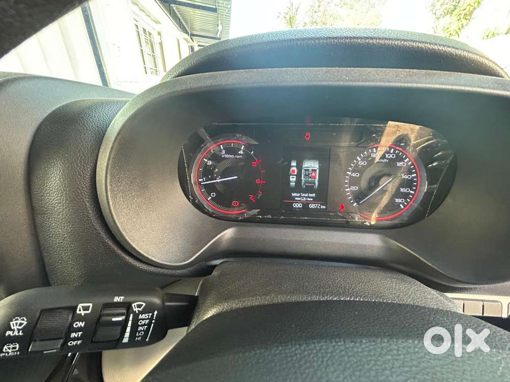 Mahindra Thar Roxx Mx5 Petrol Mt 2wd, 2025, Diesel