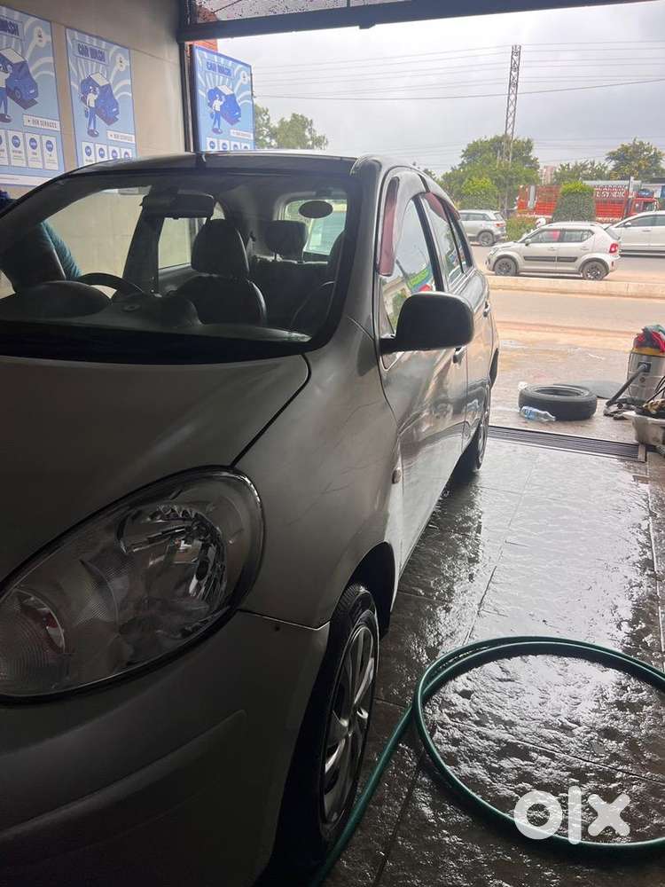 Nissan Micra 2012 Diesel 97000 Km Driven