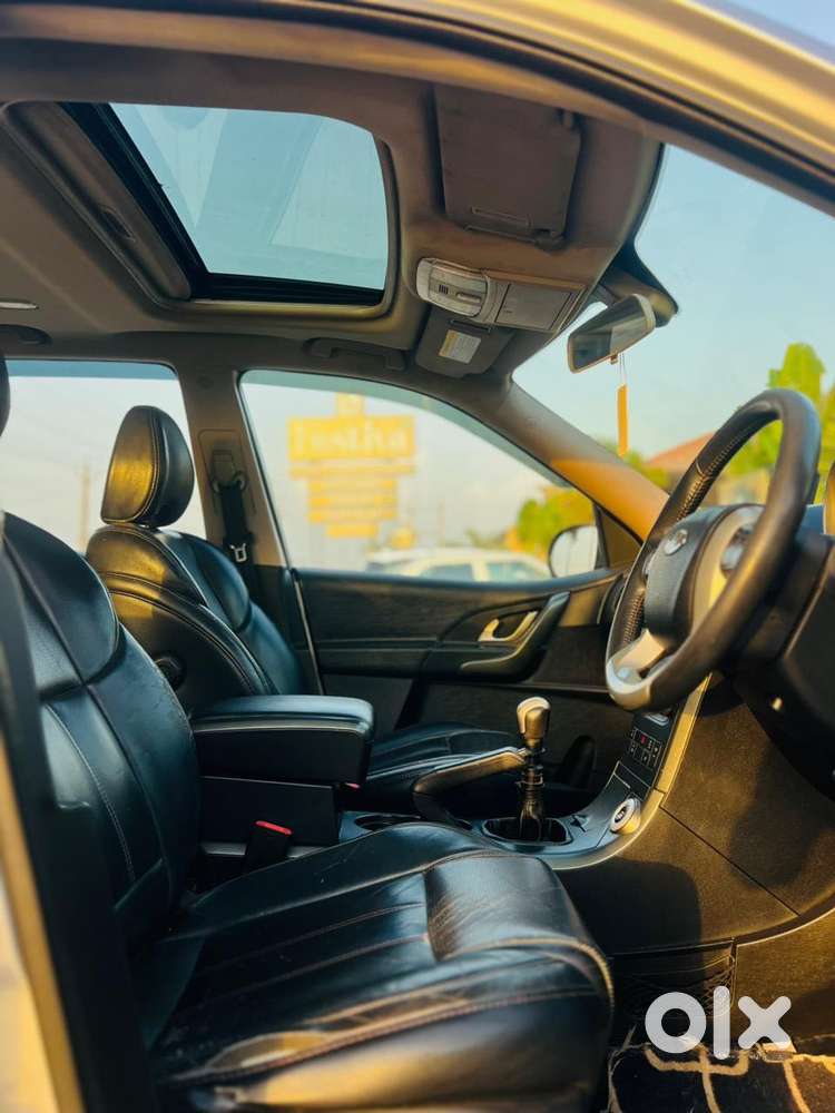 Mahindra Xuv500 2.2 W10, 2017, Diesel