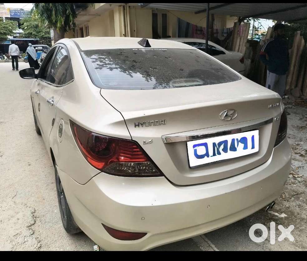 Hyundai Fluidic Verna 2012