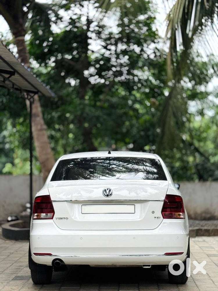 Volkswagen Vento 1.2 Tsi Highline At, 2017, Petrol