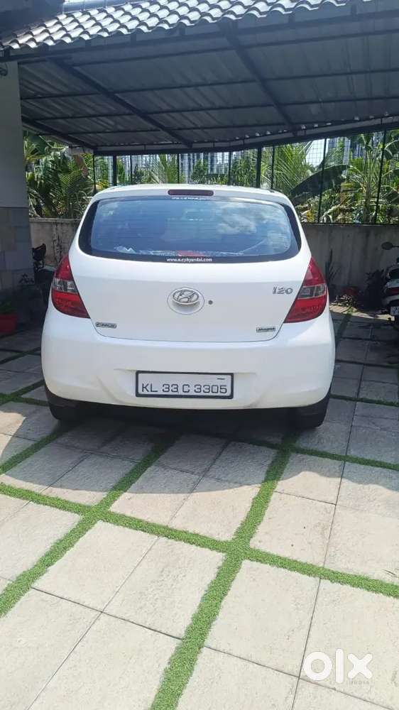 Hyundai I20 Magna Crystel White Diesel