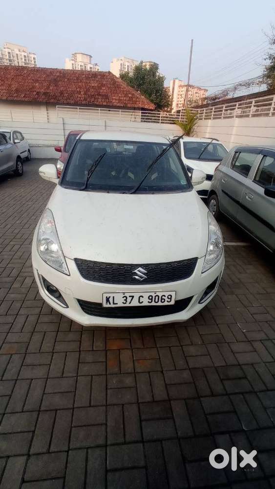 Maruti Suzuki Swift Vxi + Manual, 2016, Petrol