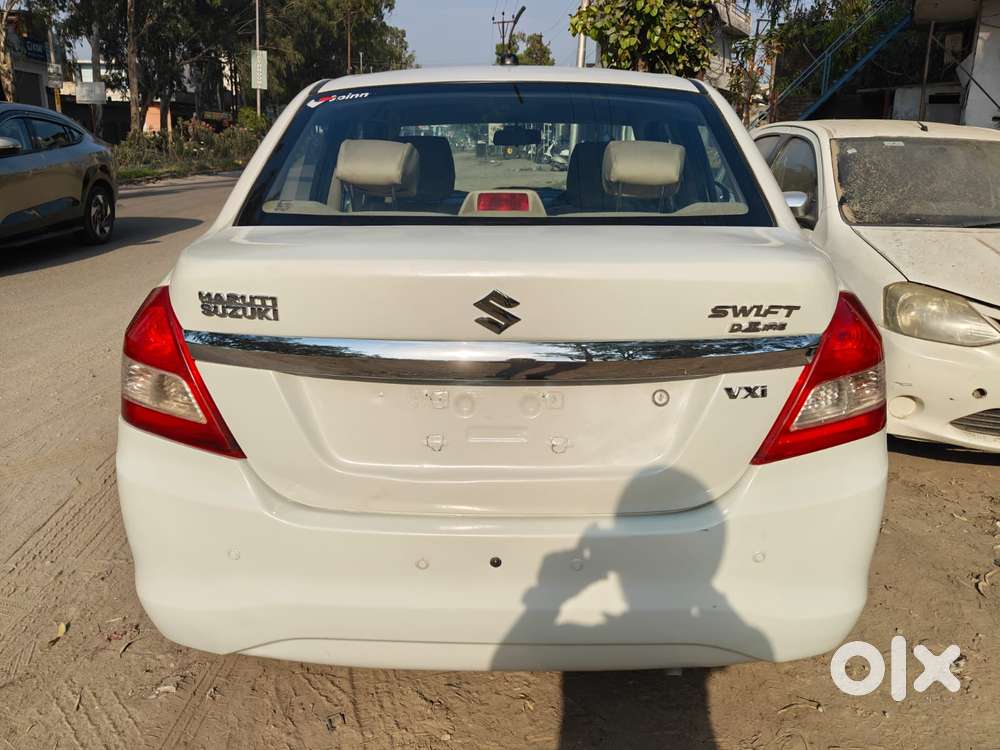 Maruti Suzuki Swift Dzire Vxi(o) Mt, 2016, Cng & Hybrids