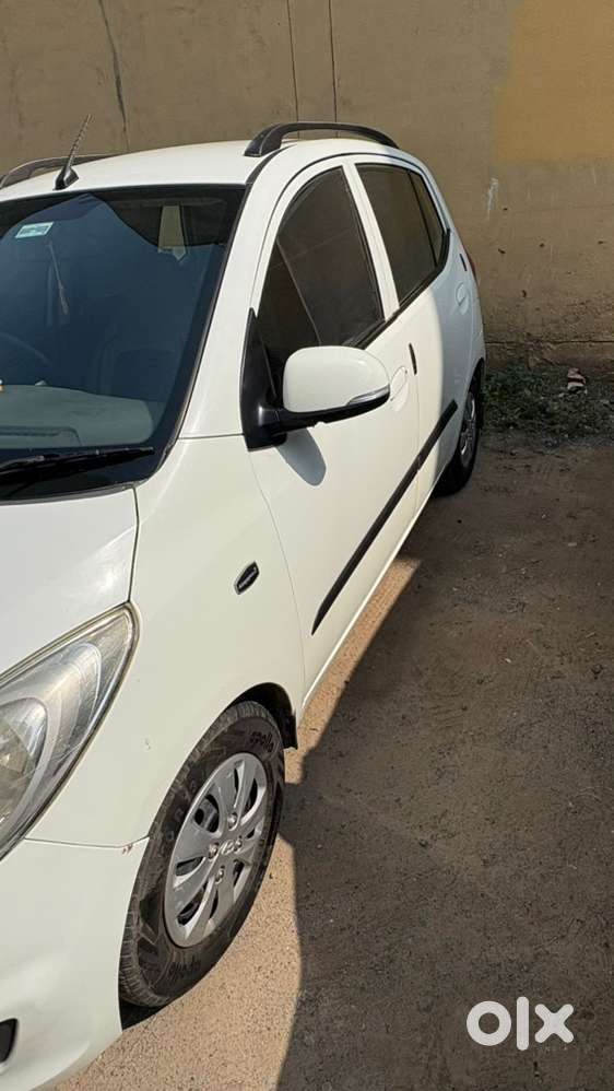 Hyundai I10 Petrol Manual 2013
