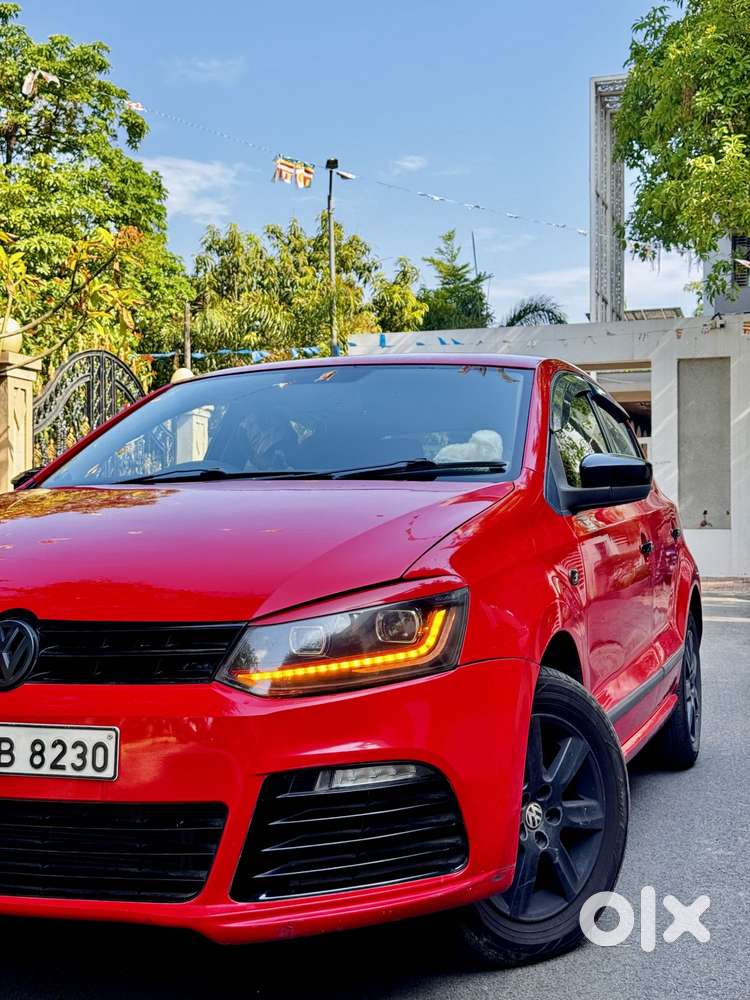 Volkswagen Polo Petrol Highline 1.6l, 2012, Petrol