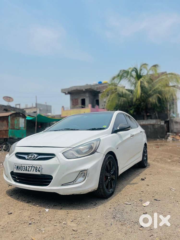 Hyundai Fluidic Verna 2011