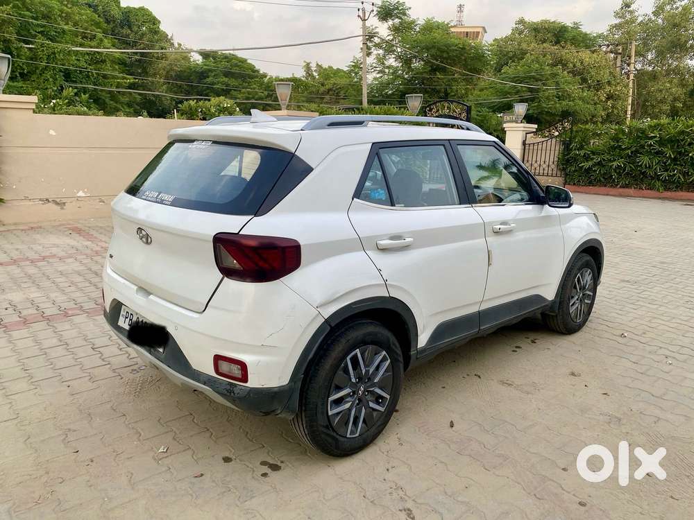 Hyundai Venue 1.0l Turbo Gdi Sx Mt, 2022, Petrol