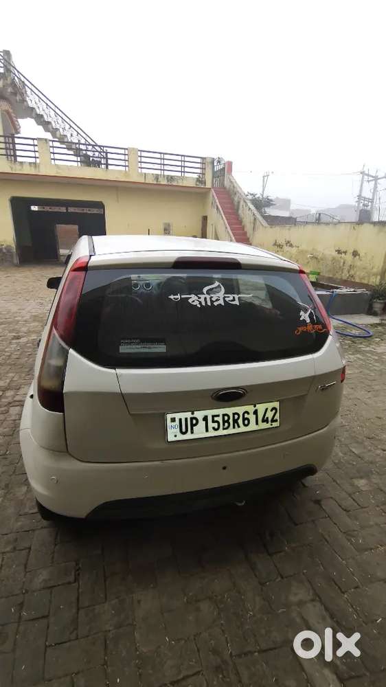Ford Figo 2015 Petrol And Cng On Paper