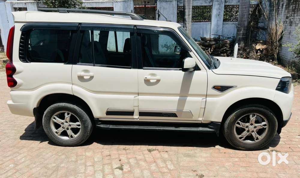 Mahindra Diesel Car 2018