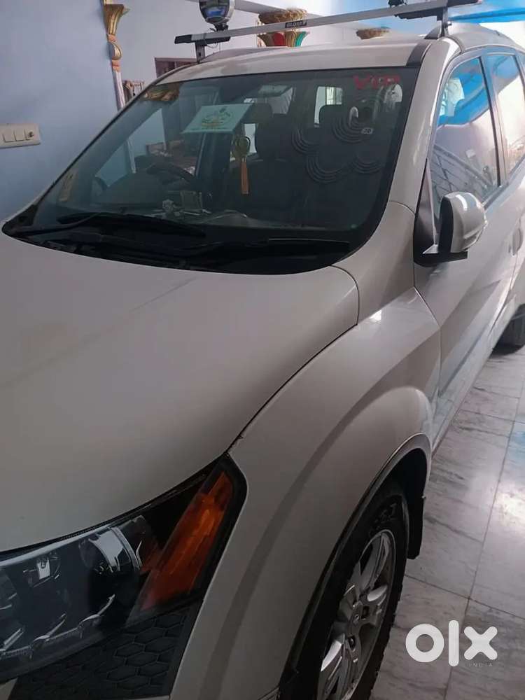 Mahindra Xuv500 2015 Diesel 125000 Km Driven