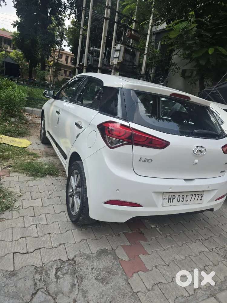 Hyundai I20 Asta 2015 Diesel Top Model Highway  Average  20