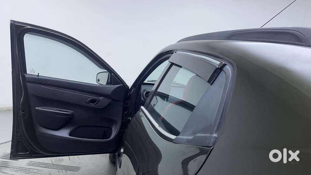 Renault Kwid 1.0 Rxt Amt, 2024, Petrol