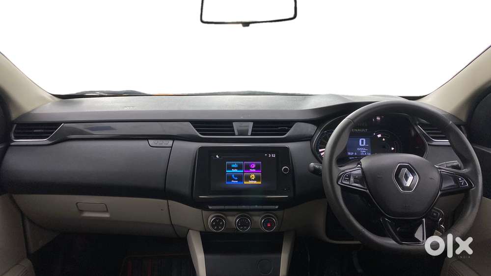 Renault Triber Rxt, 2022, Petrol