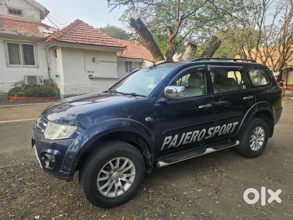 Mitsubishi Pajero Sport November 2015 Diesel
