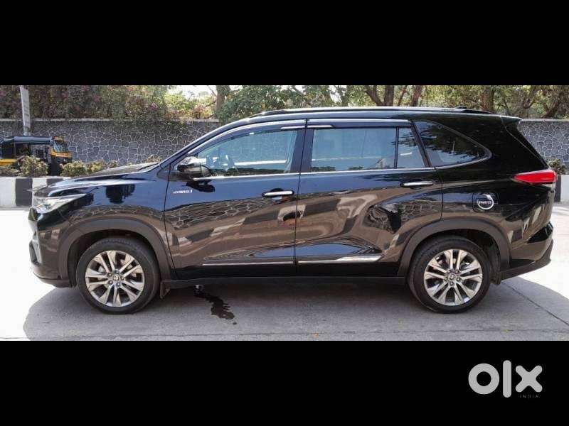 Toyota Innova Hycross 2.0 Zx (o) Hybrid 7 Str, 2023, Petrol