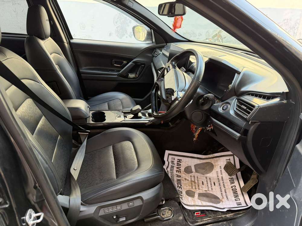 Tata Safari Accomplished X Plus 7 Str Dark Edition At, 2024, Diesel