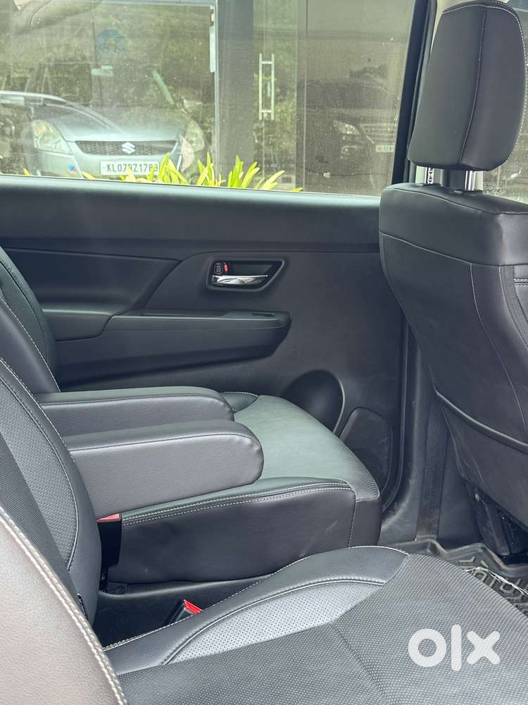 Maruti Suzuki Xl6 1.5 Alpha At, 2024, Petrol