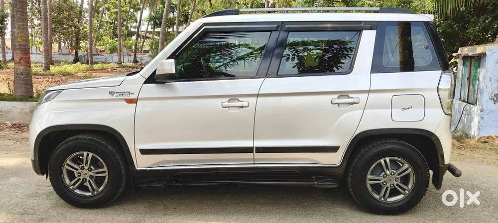 Mahindra Tuv 300 T10, 2019, Diesel