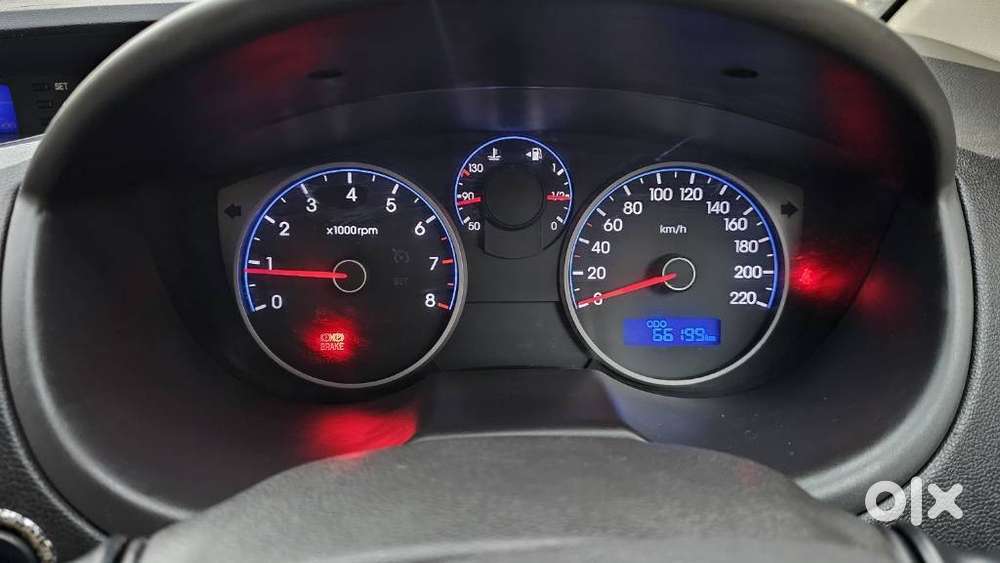 Hyundai I20 Petrol Asta Option, 2013, Petrol
