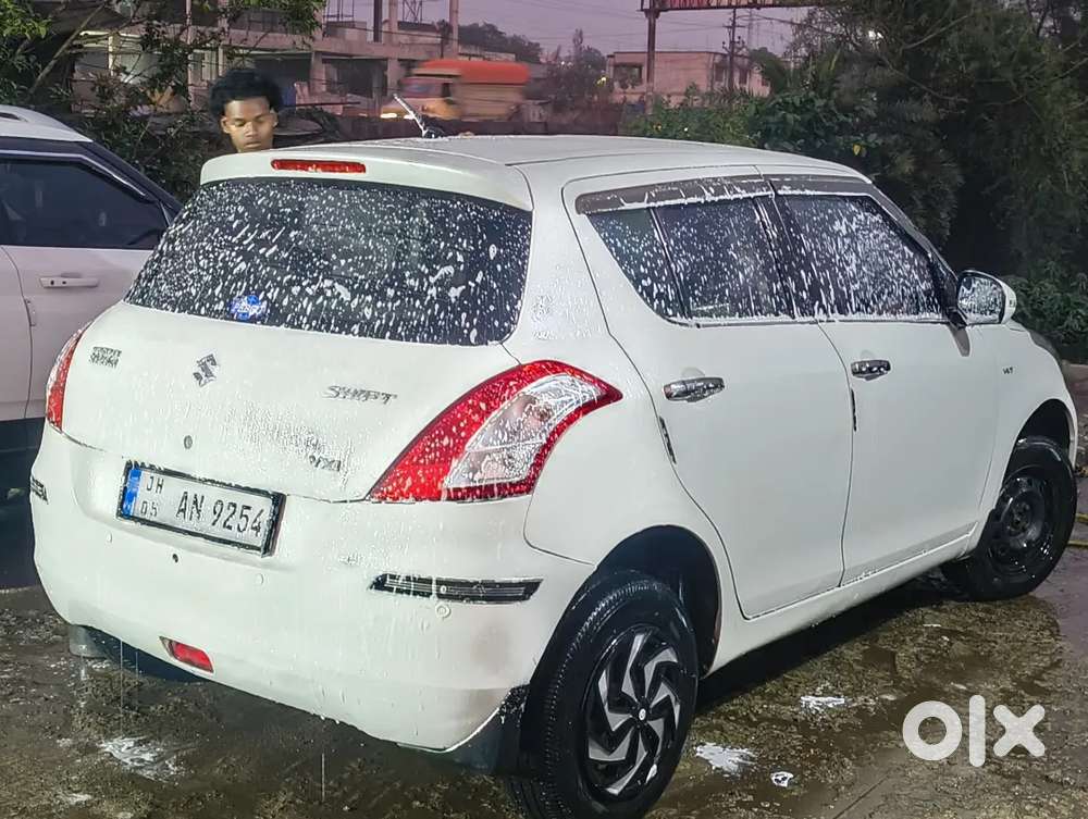 Maruti Suzuki Swift 2012 Petrol