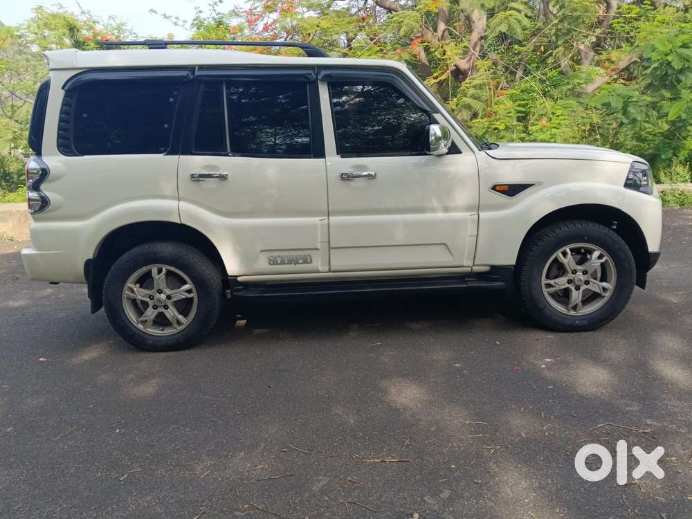 Mahindra Scorpio S10, 2017, Diesel