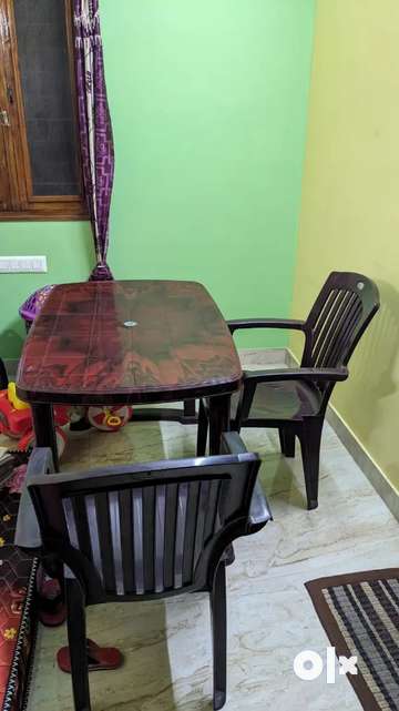 Plastic table chair online set olx