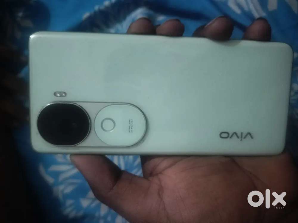 Vivo v40e 8/128