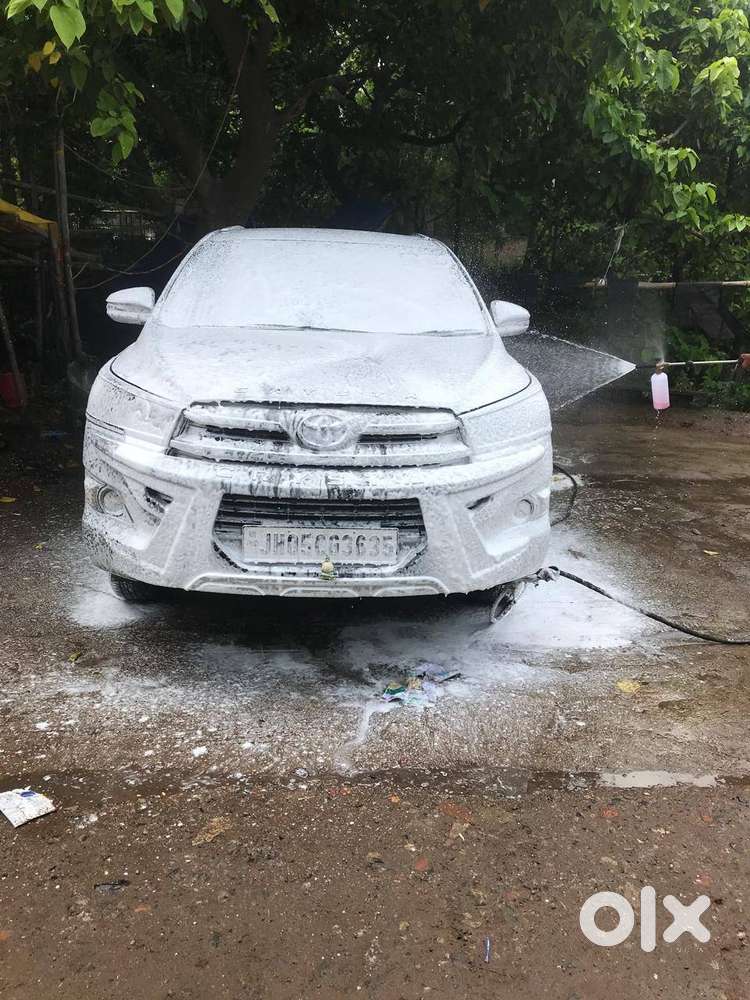 Toyota Innova Crysta 2019