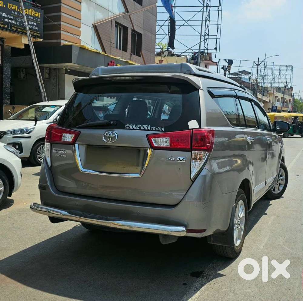 Toyota Innova Crysta 2.4 V 7 Str, 2018, Diesel