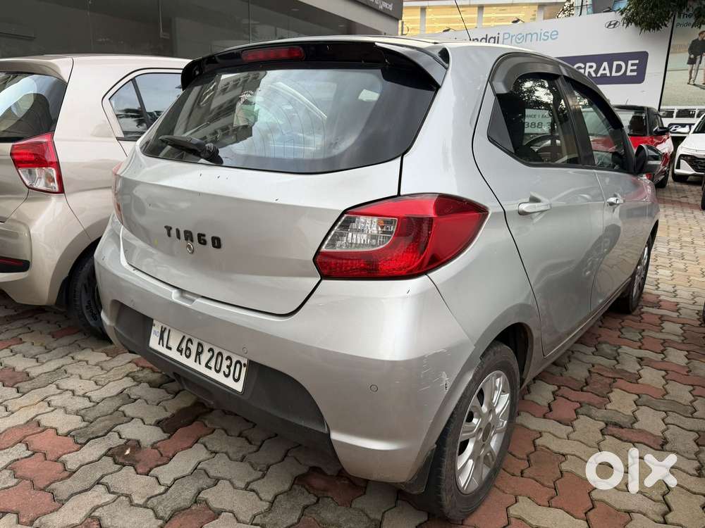 Tata Tiago 1.2 Revotron Xza, 2017, Petrol