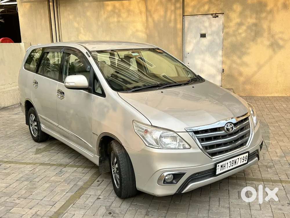 Toyota Innova 2.4 V