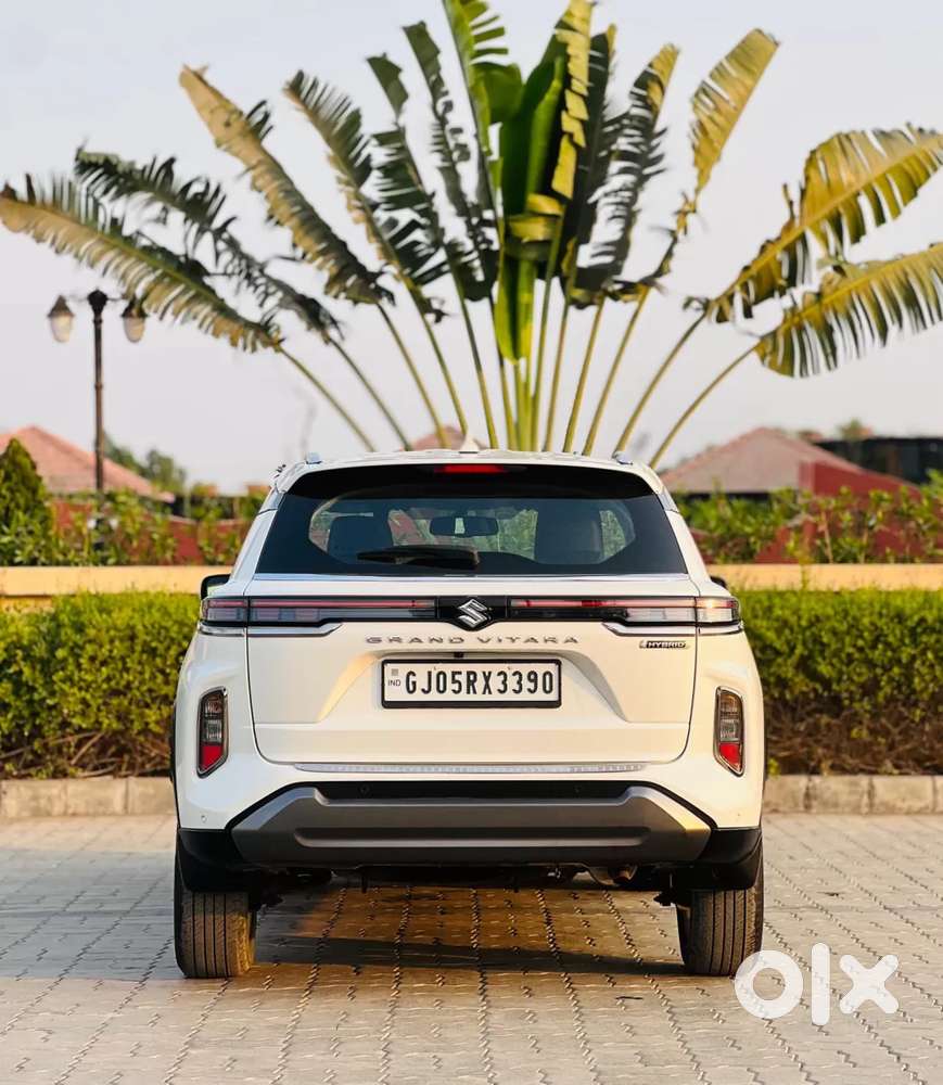 Maruti Suzuki Grand Vitara 1.5 Zeta Plus Intelligent Hybrid Ecvt, 20..