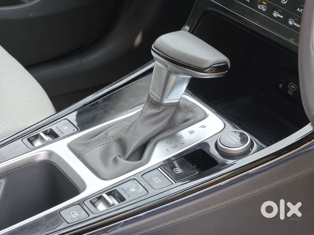 Hyundai Creta Sx (o) 1.5 Petrol Cvt, 2024, Petrol