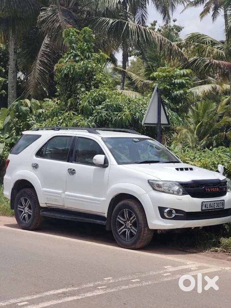 Toyota Fortuner 2015
