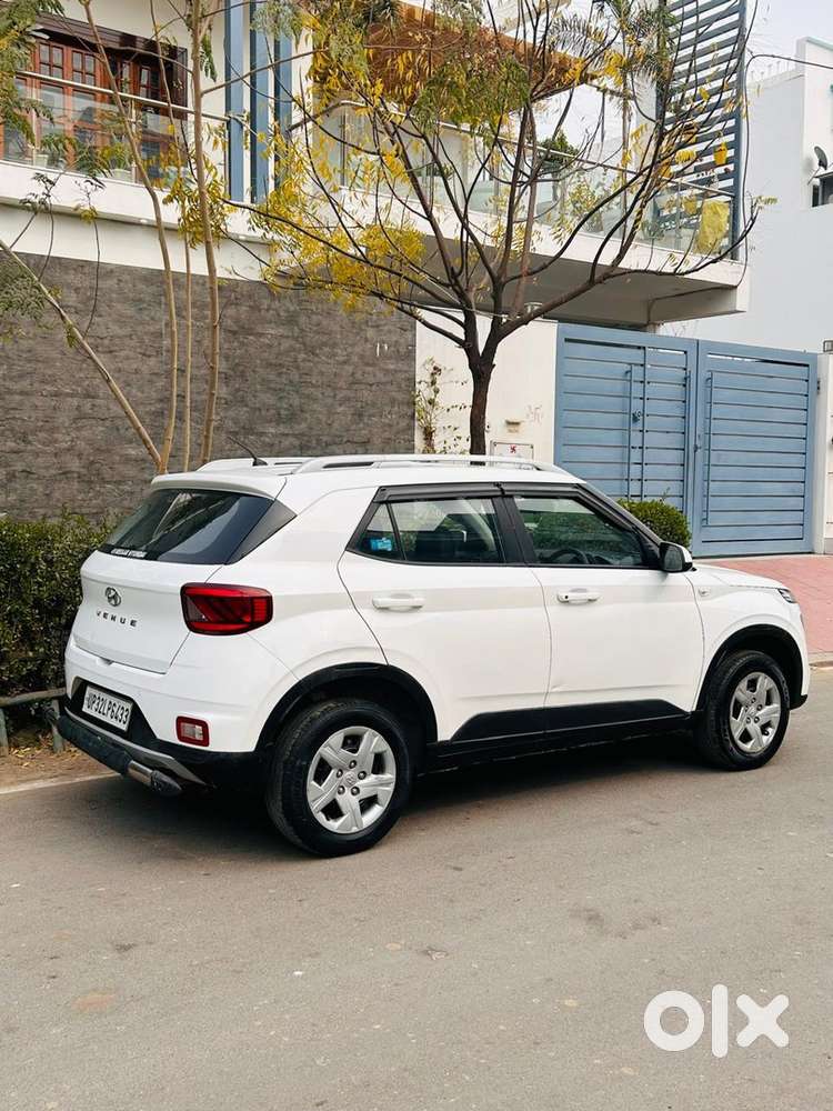 Hyundai Venue Petrol 2020