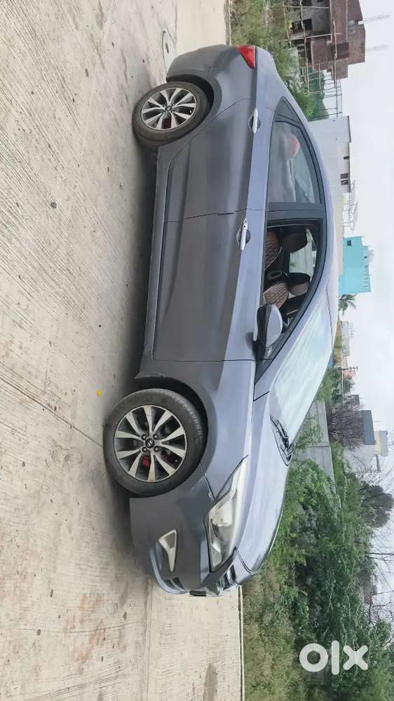 Hyundai Verna Crdi 2015