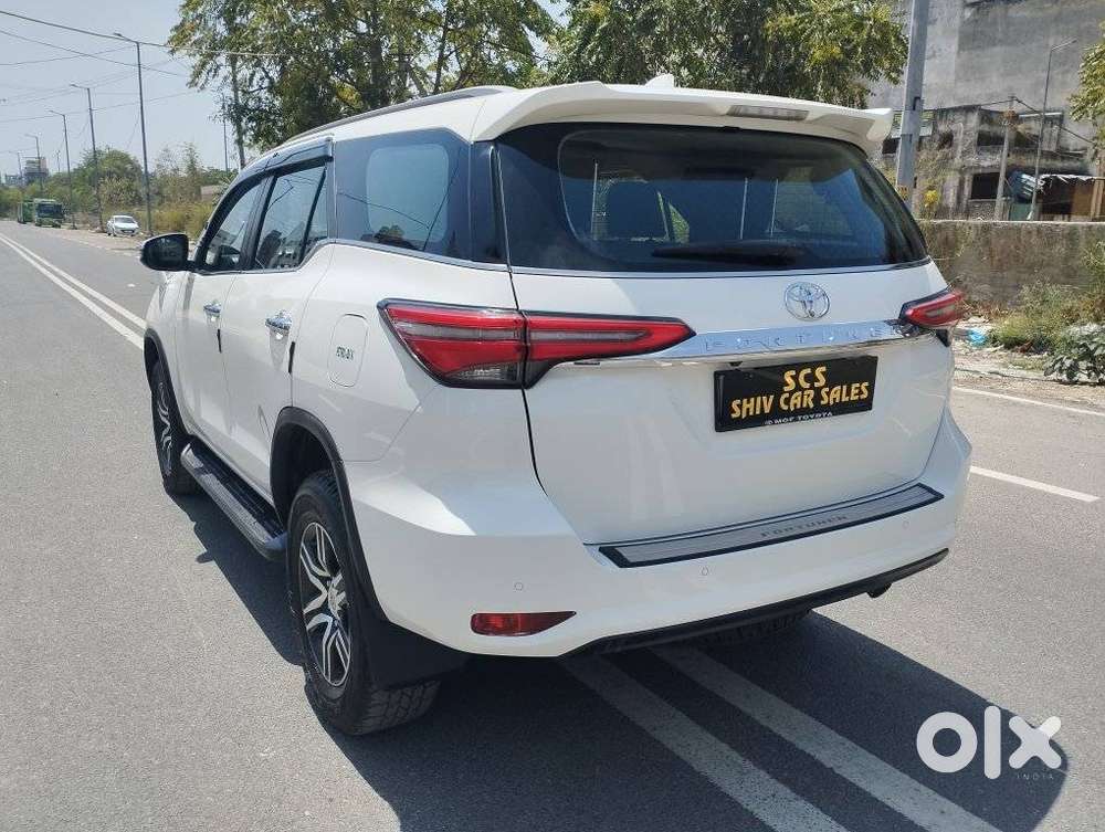 Toyota Fortuner 4x2 At 2.7 Petrol, 2024, Petrol