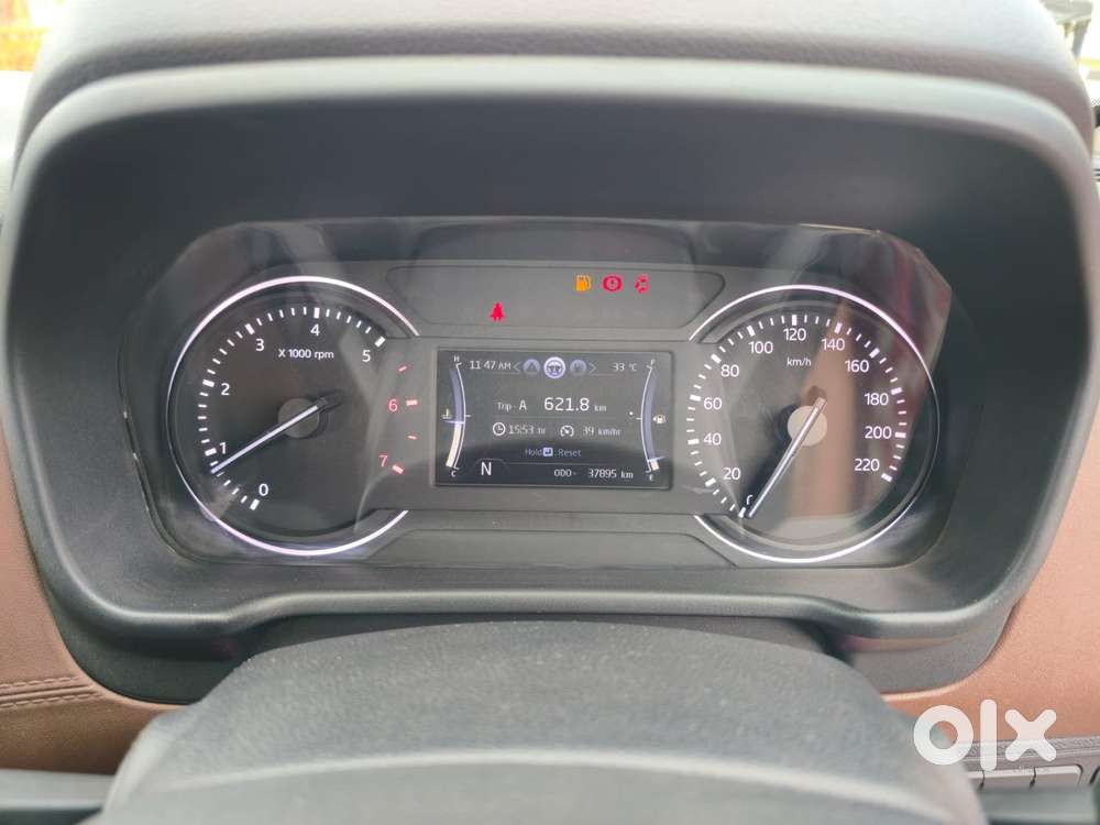 Mahindra Scorpio N Z4 Petrol Mt 7 Str, 2024, Petrol