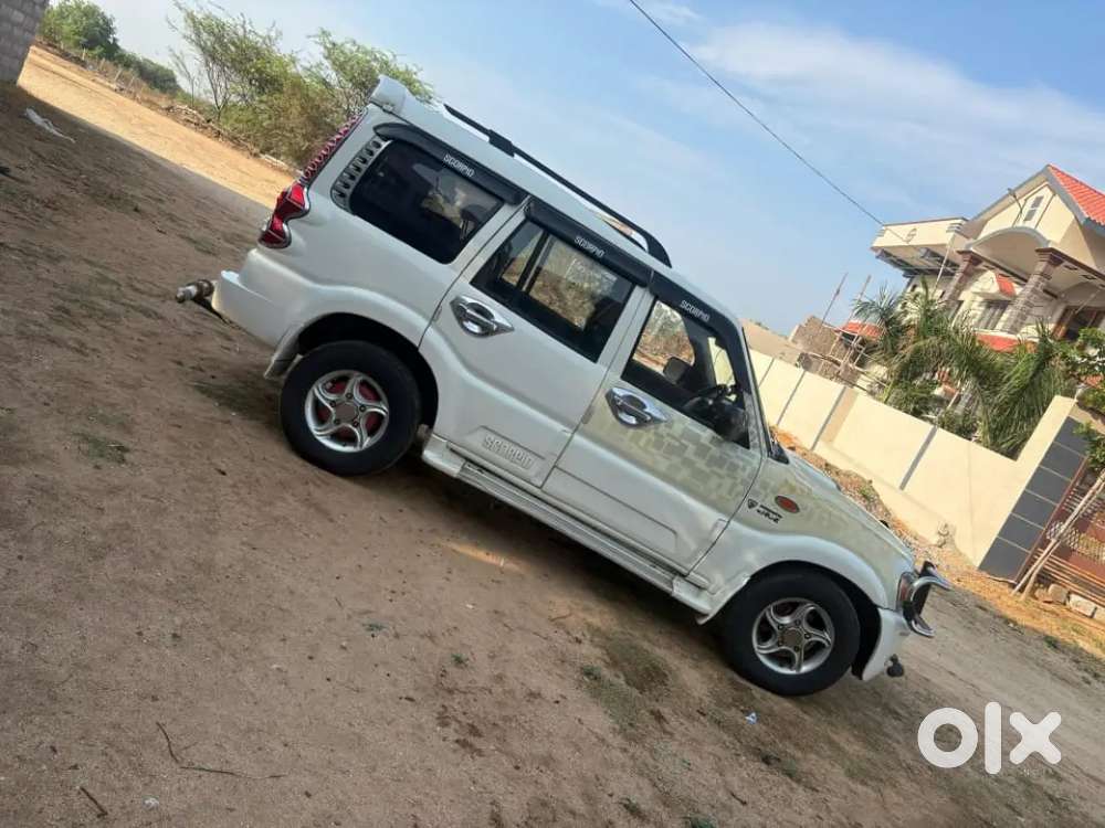 Mahindra Scorpio 2011 Diesel 250000 Km Driven Vlx 5 Year's రెన్యువల్