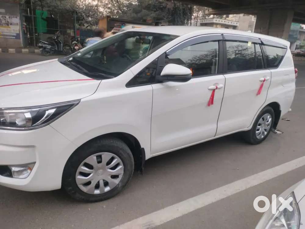 Toyota Innova Crysta G 2026