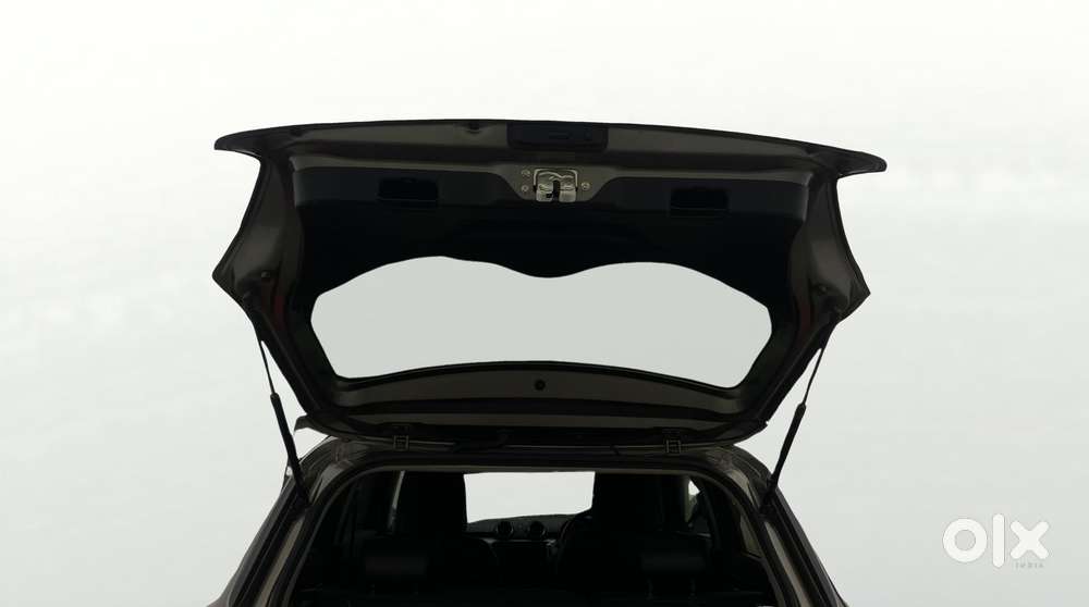Maruti Suzuki Swift Zxi Plus, 2021, Petrol