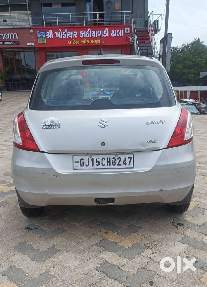 Maruti Suzuki Swift Vxi + Manual, 2011, Cng & Hybrids