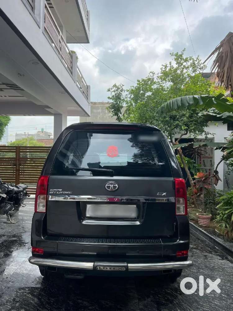 2016 Tata Safari Storme