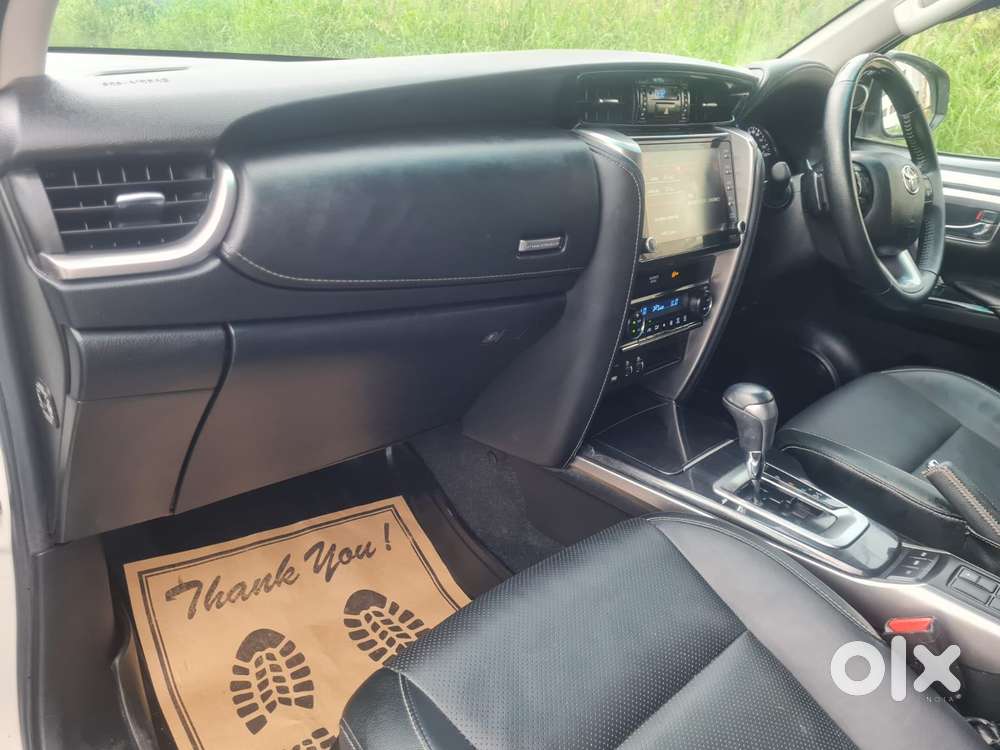 Toyota Fortuner [2021-ongoing] 2.8 2wd Diesel At, 2023, Diesel