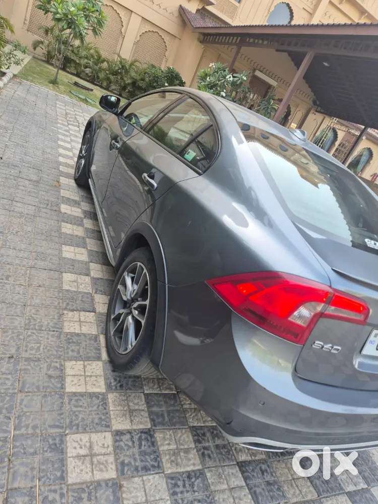 Brand New Car 2tyre 90% 2 Tyre 50 % Insorance Vaild