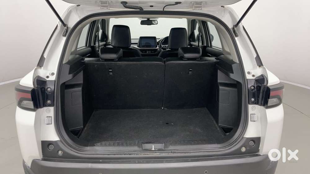 Maruti Suzuki Vitara Brezza 1.5 Zxi, 2023, Petrol
