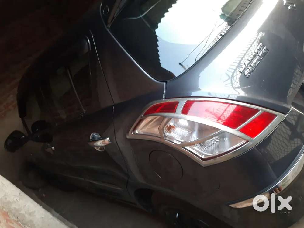 Maruti Suzuki Swift 2018 Petrol 80000 Km Driven